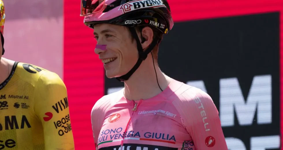 Vingegaard trionfa al Giro d’Italia 2026, Milan vince l’ultima tappa a Roma