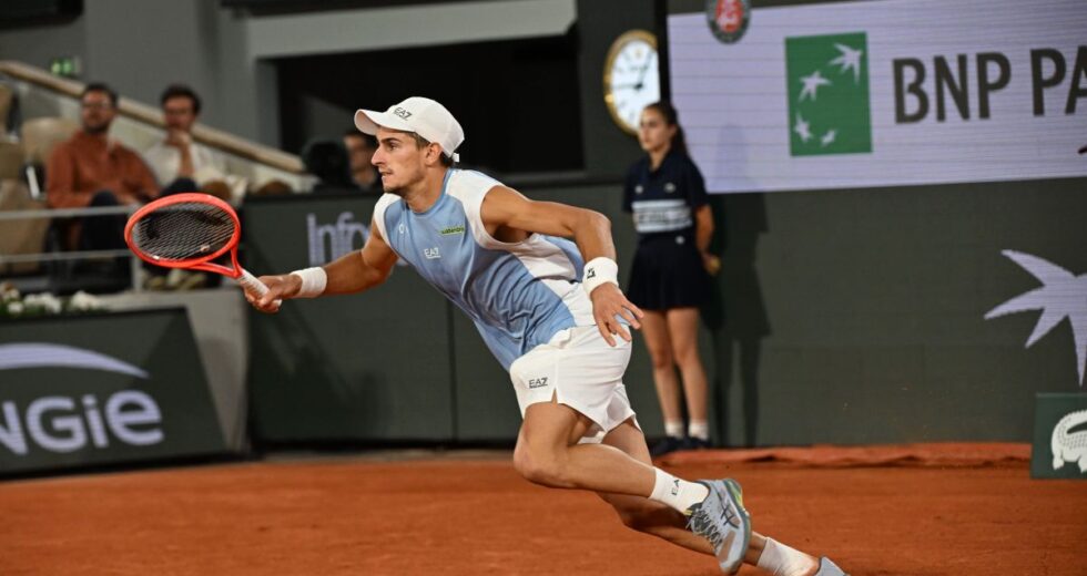 Arnaldi in semifinale con Cobolli a Parigi, Berrettini costretto al ritiro