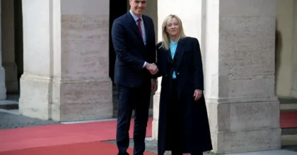 Meloni incontra Sanchez “Linea comune Italia-Spagna sul prossimo bilancio Ue”