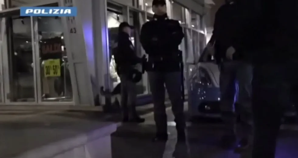 Operazione della Polizia in 26 città: 70 arresti,264 denunce e 19 armi sequestrate
