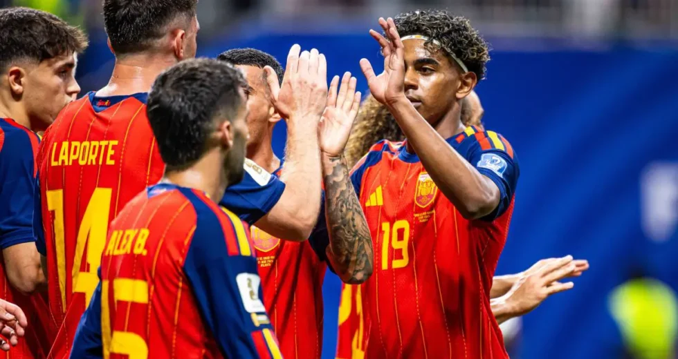 Yamal sblocca la Spagna, Arabia Saudita travolta 4-0