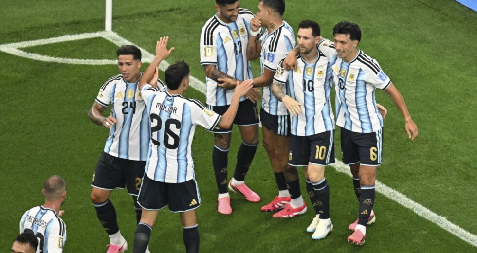 Messi nella storia, l’Argentina batte l’Austria e va ai sedicesimi