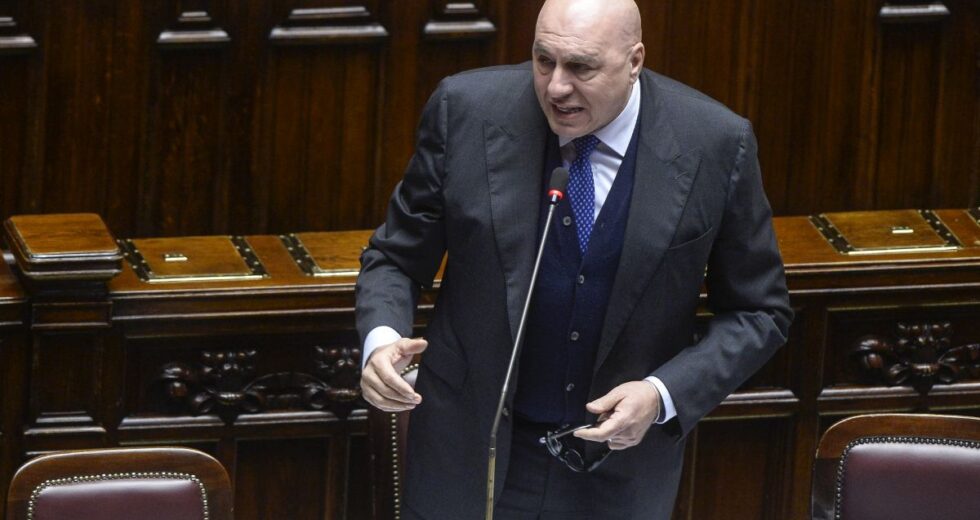 Ministero Difesa “Italia rispetta i trattati, Rutte confonde i voli autorizzati”