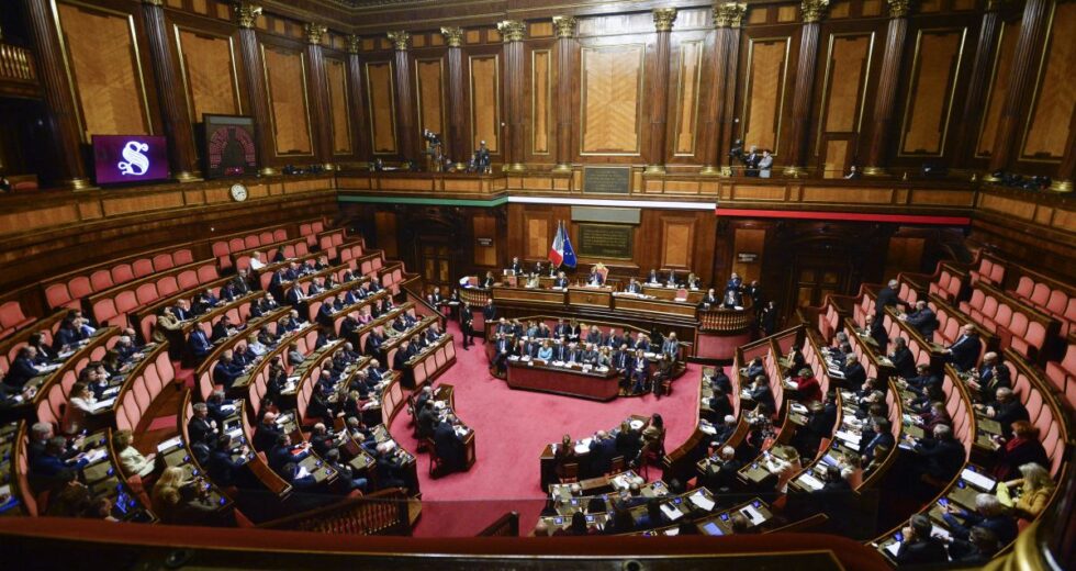 Via libera definitivo al Decreto Lavoro, Meloni “Manteniamo gli impegni”