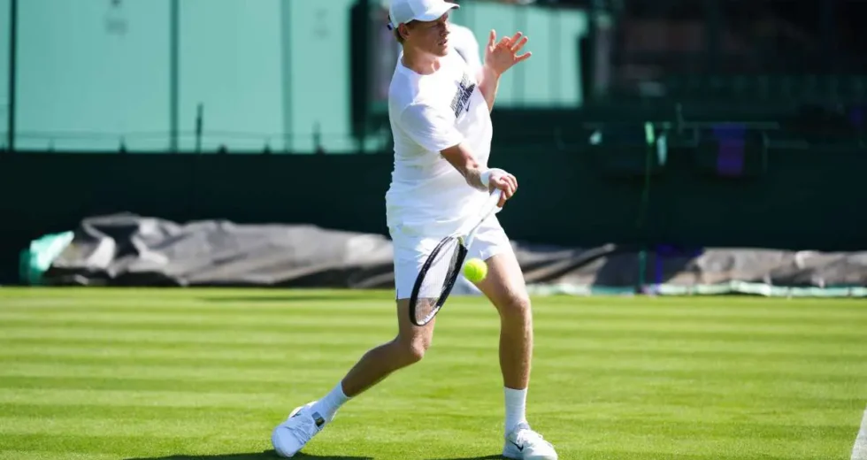Debutto ok di Sinner sull’erba, Norrie battuto al Giorgio Armani Classic