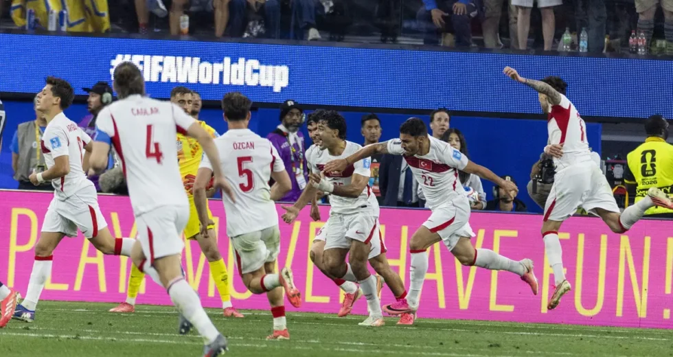 La Turchia saluta il Mondiale con una vittoria, Stati Uniti battuti 3-2