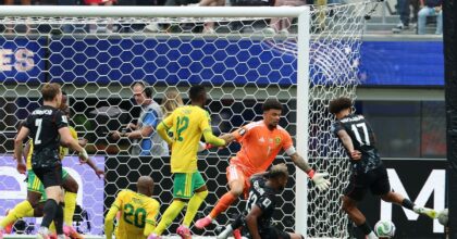 Eustaquio-gol al 92°, il Canada batte il Sudafrica e vola agli ottavi