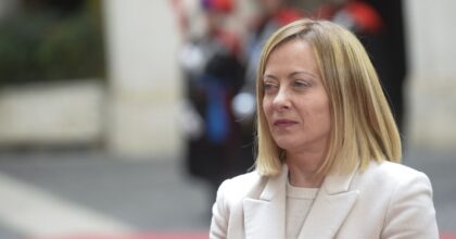 Meloni “Non sono antiamericana oggi, non ero inginocchiata ieri”