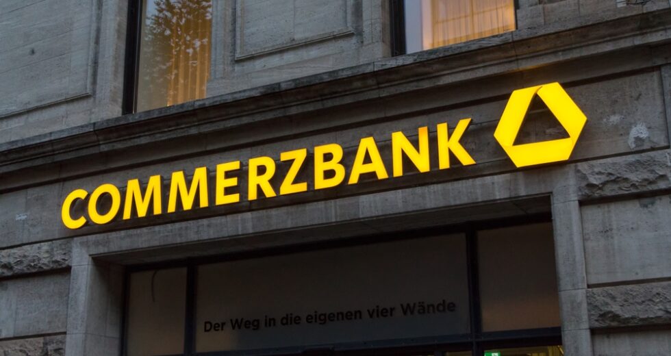 Commerzbank: Orlopp invita gli azionisti a rifiutare l’offerta di UniCredit