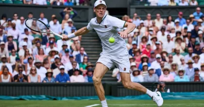 Sinner piega Brooksby in 3 set e vola agli ottavi a Wimbledon