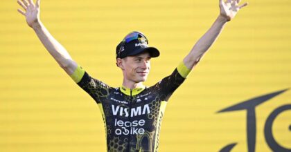 Cronosquadre alla Visma, Vingegaard prima maglia gialla del Tour