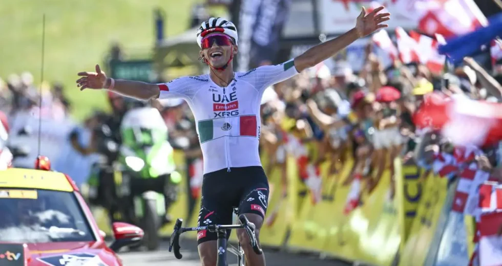 Del Toro vince 2^ tappa su Pogacar, Vingegaard resta leader del Tour