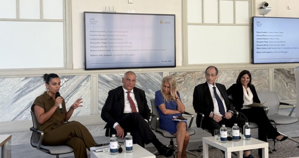Rifiuti, nell’anno del Giubileo oltre 91mila servizi aggiuntivi di Ama