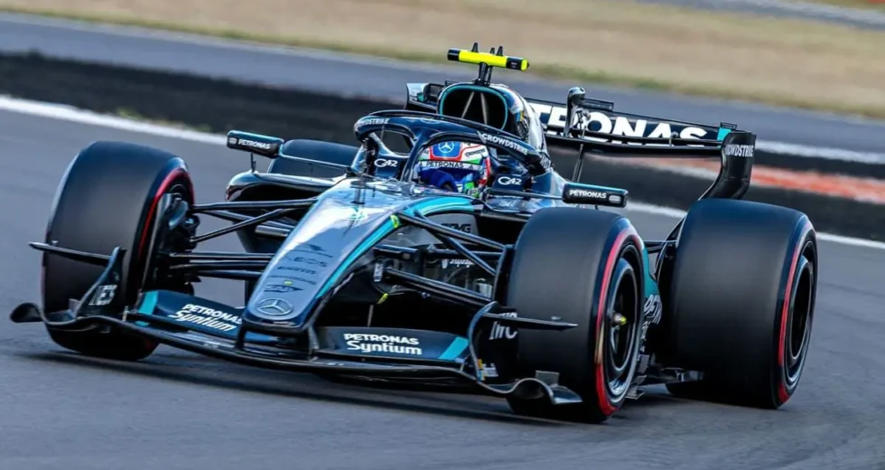 Antonelli il più veloce nelle libere in Belgio, Hamilton 4°