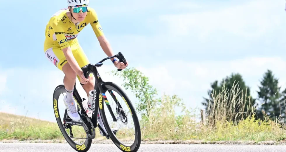 Pogacar sempre più padrone del Tour, vince anche la 14^ tappa