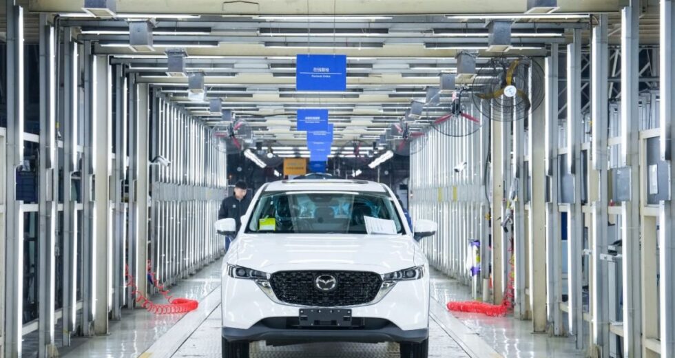 Cina, le attrezzature guidano la crescita dell’export nel primo semestre