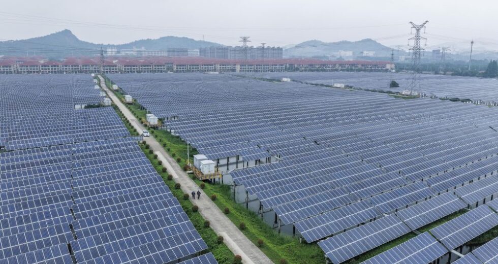 Cina, un piano quinquennale per lo sviluppo delle energie rinnovabili