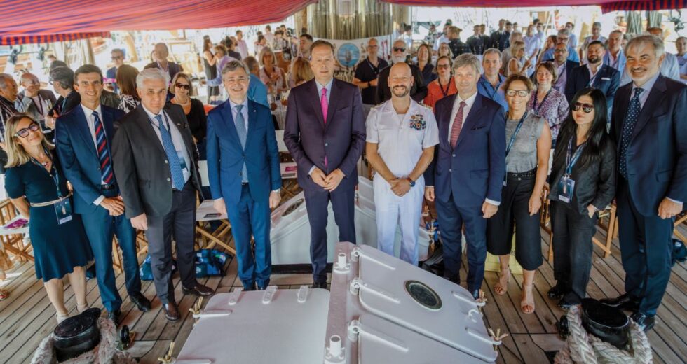 Vinitaly.Usa si presenta a bordo della nave Vespucci nella tappa di Quebec City