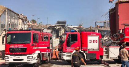 Crolla palazzina a Messina, si cercano eventuali dispersi tra macerie