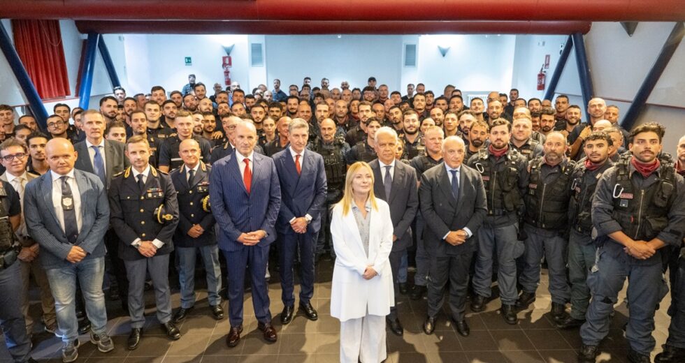 Meloni “Tolleranza zero per chi vuole trasformare le piazze in zone franche”