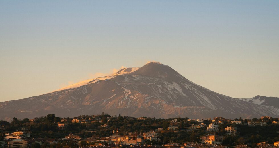 Riapre l’Aeroporto di Catania: Attività Ripristinata dopo l’Allerta Vulcanica