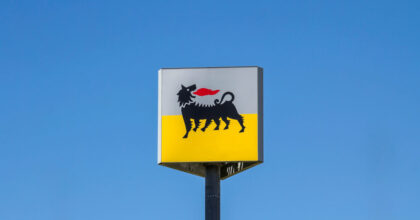 Eni: Raddoppio dell’utile netto e incremento del buyback nel secondo trimestre 2026