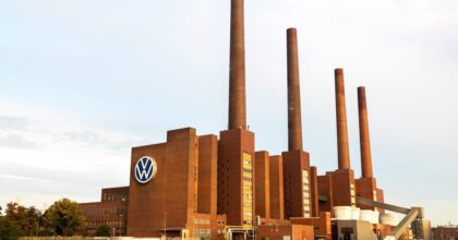Volkswagen rivede le previsioni 2026: utili in calo e piano per ridurre la complessità