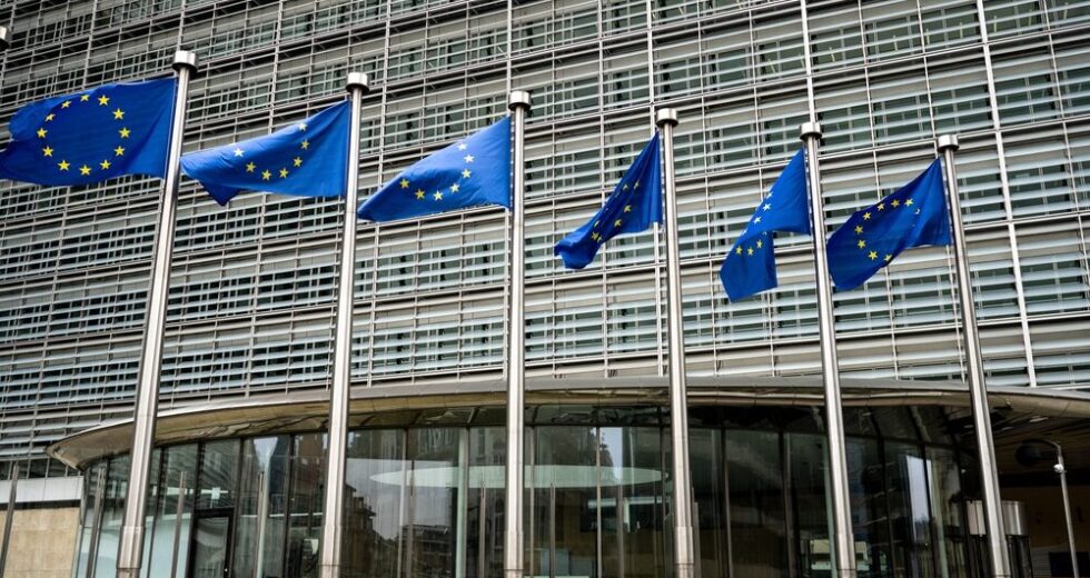 Cartello tra produttori di additivi edili: la Commissione Ue avvia un’inchiesta