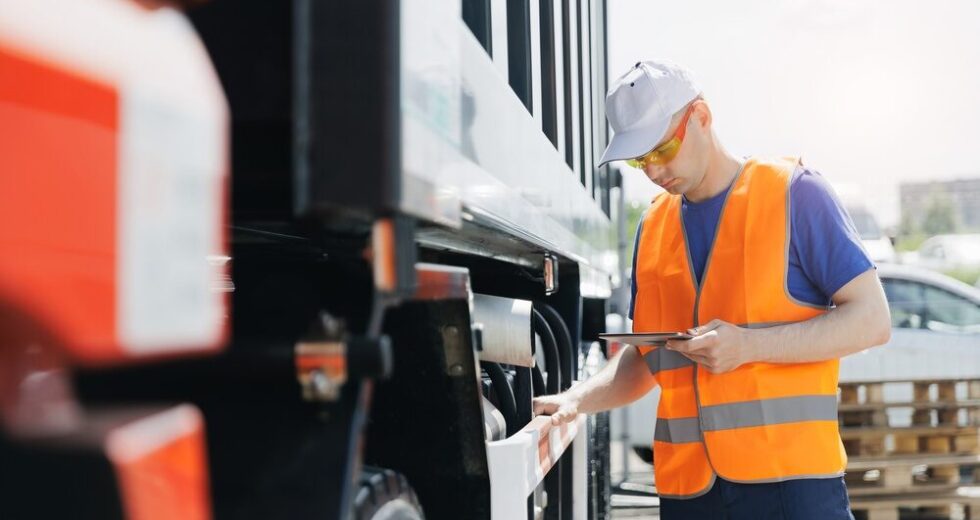 Autotrasporto: Sbloccati 300 Milioni per il Gasolio e Istituito un Tavolo Permanente della Logistica