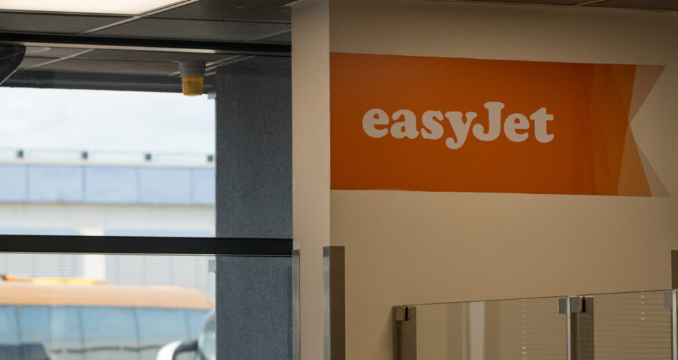 easyJet: Risultati del Terzo Trimestre 2026, Utile in Calo del 70%