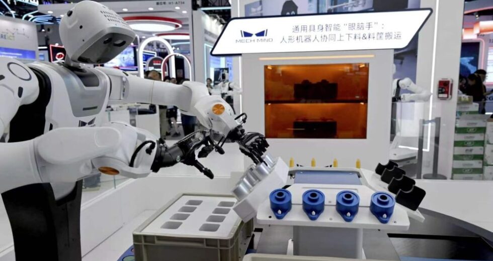 Cina, il settore IA cresce del 40% nel 2025