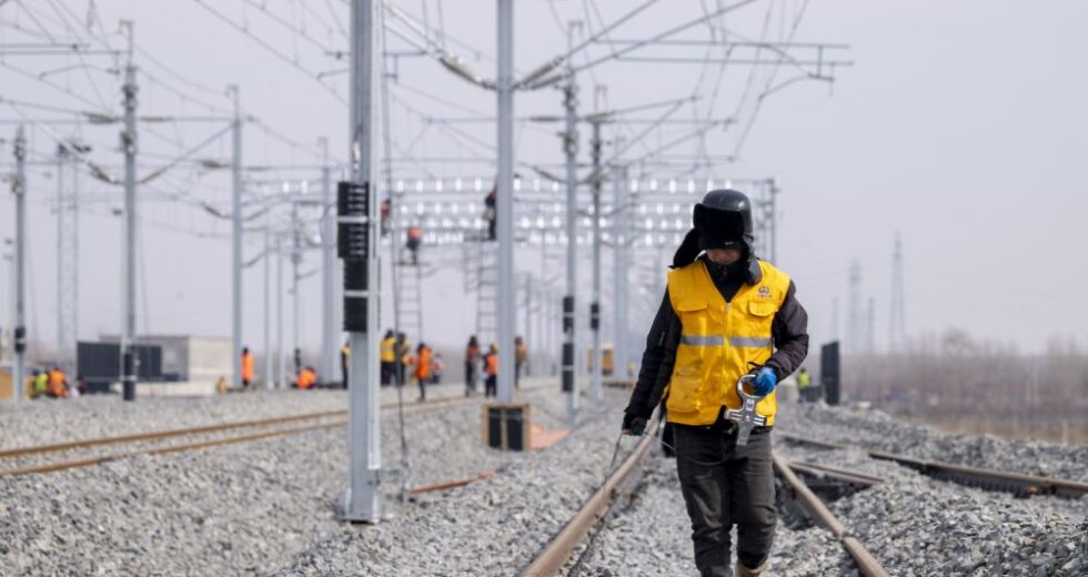 Cina, al via test per la linea ferroviaria ad alta velocità in zona permafrost