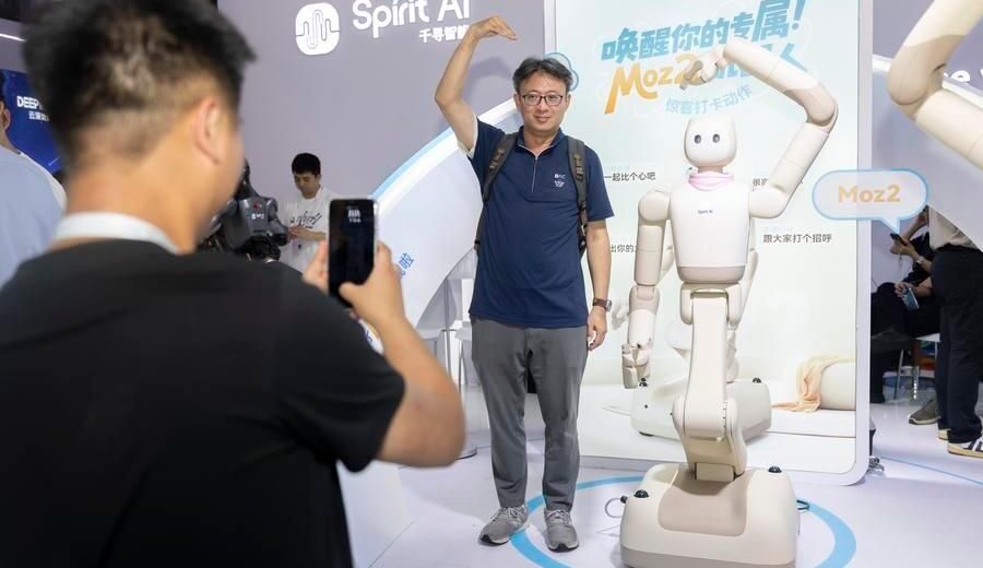 Robot, IA e farmaci innovativi trainano l’export della Cina