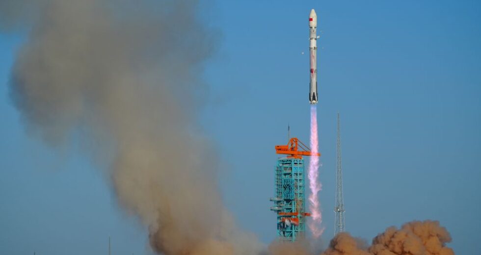 La Cina lancia Zhuque-3 e realizza il primo recupero a terra di un razzo