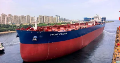 Cina, realizzata una superpetroliera da 300.000 tonnellate