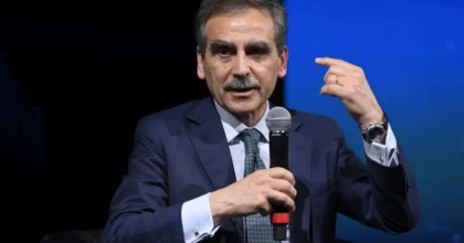“Financial Times”, la doppia Ops di MPS “idea bizzarra con premi magri”