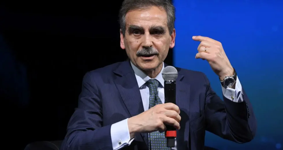 “Financial Times”, la doppia Ops di MPS “idea bizzarra con premi magri”