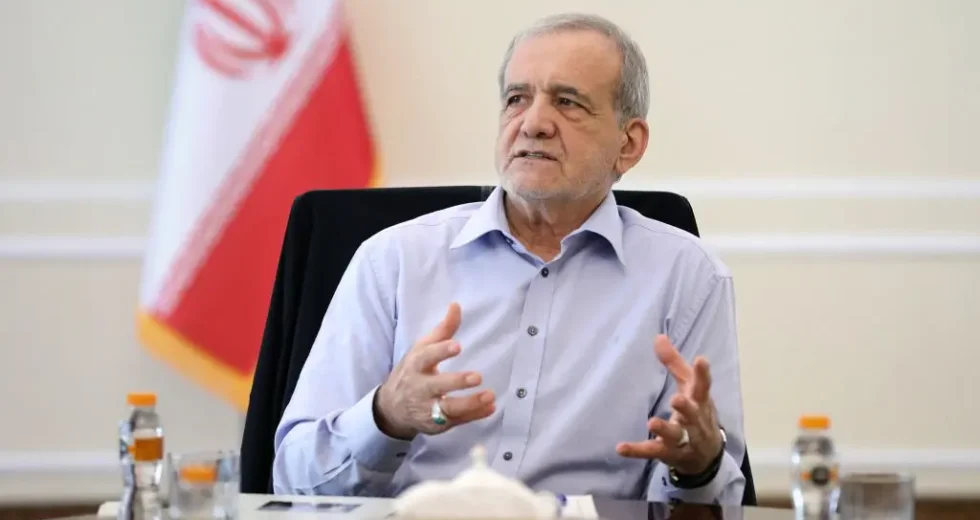 Iran, Pezeshkian “Mondo sbalordito da nostra resistenza, non siamo il Venezuela”