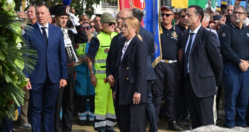 Sisma 2016, Meloni ad Amatrice per il decennale. Zuppi “Ricostruire la comunità”
