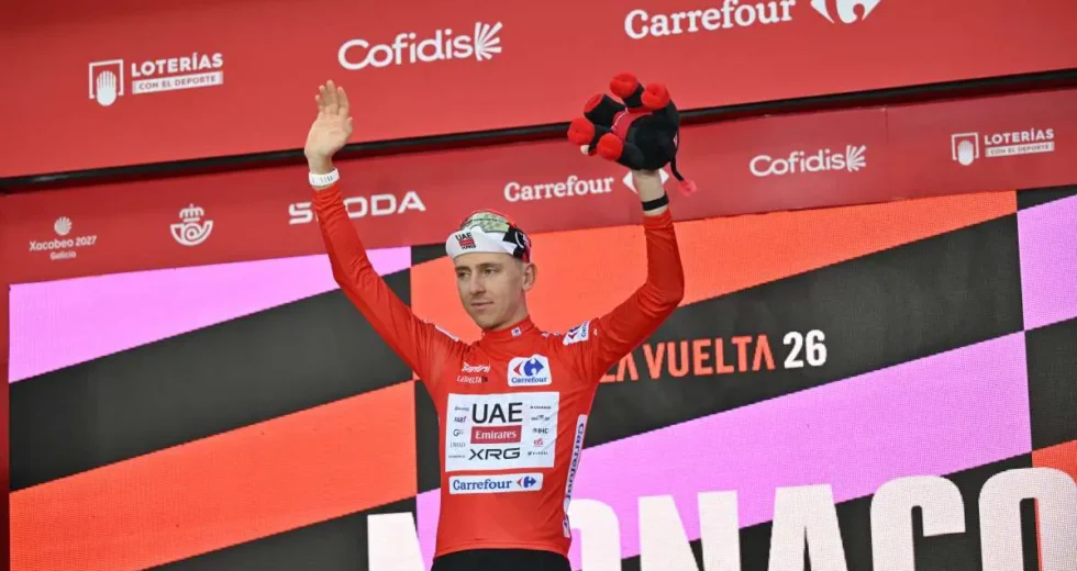 Pogacar vince in solitaria alla Vuelta e blinda la maglia rossa