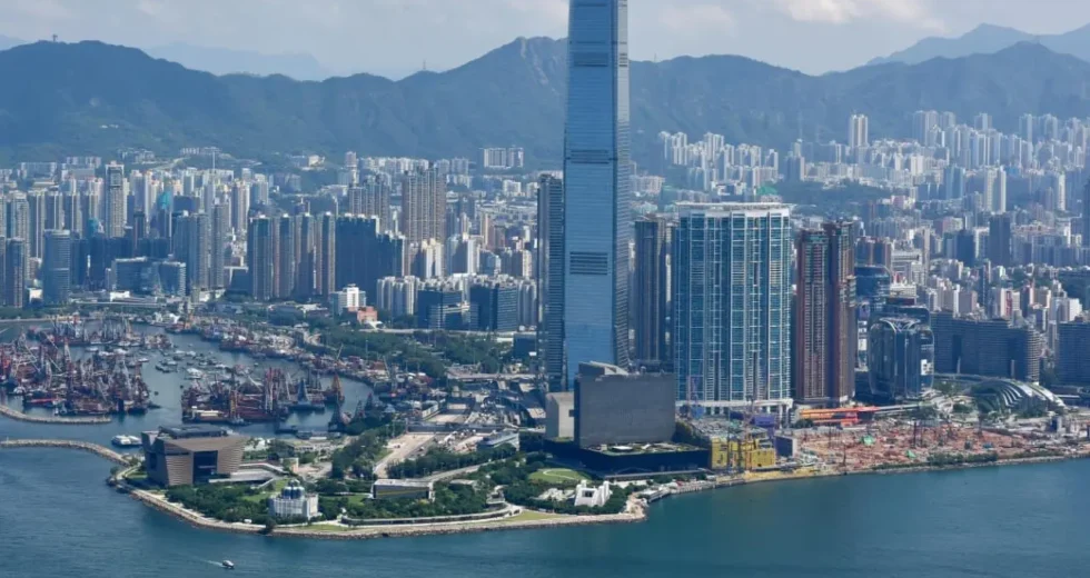Cina, a Hong Kong una piattaforma IA per migliorare il rendimento scolastico