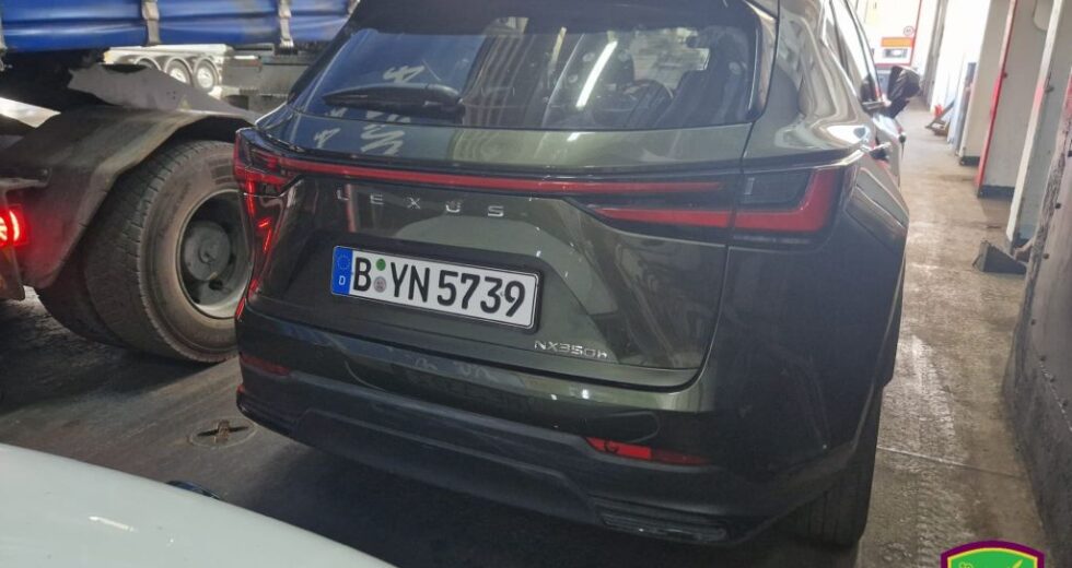 Auto clonate per il mercato nero in Tunisia, sequestri a Palermo