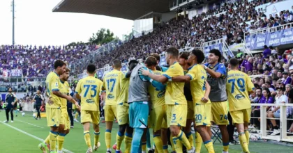 Fiorentina, festa centenario da incubo: il Frosinone cala il tris al franchi