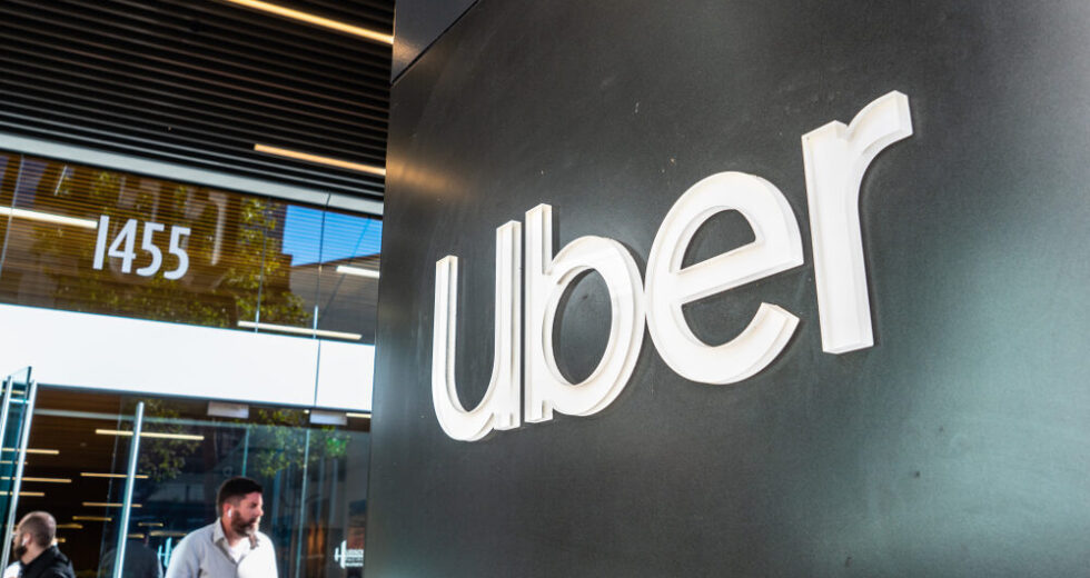 Uber multata per 825 milioni di euro: decisioni automatizzate sotto accusa