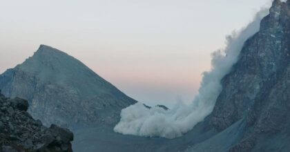 Monviso, frana a ridosso del Rifugio Quintino Sella. Si cerca un escursionista