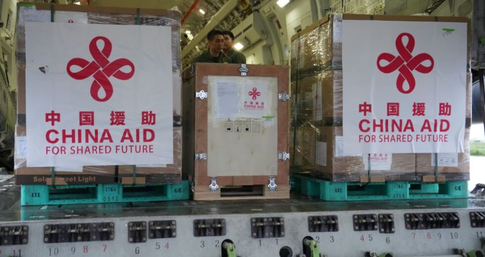 Nepal, la Cina invia aiuti umanitari ed esperti per identificare le vittime