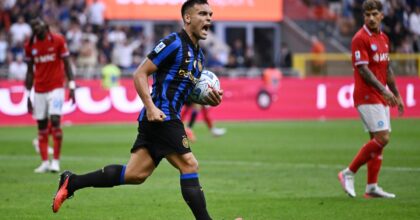 La pazza Inter ribalta il Napoli a San Siro, da 0-2 a 3-2