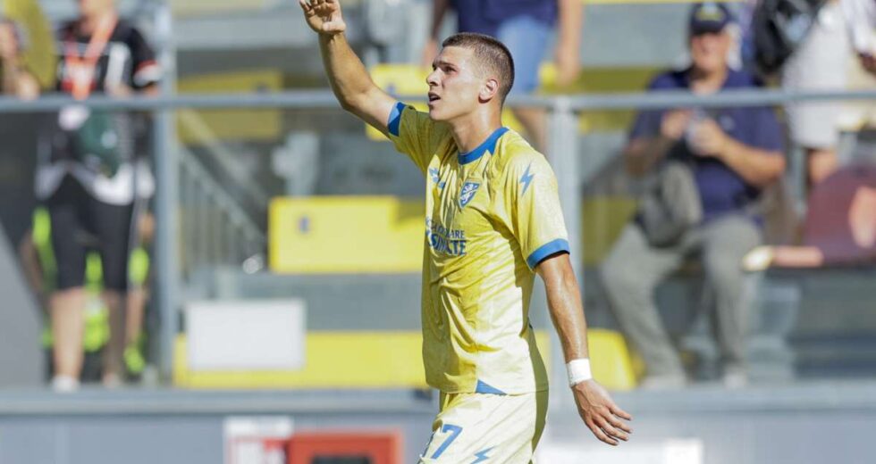 Doppietta di Raimondo e sigillo di Kvernadze, Frosinone batte Venezia 3-2