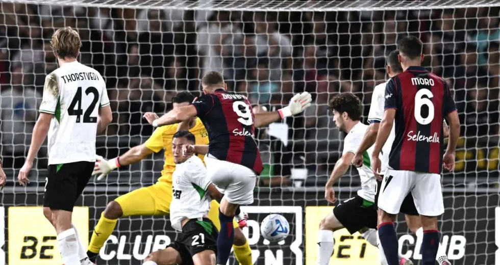 Dovbyk salva il Bologna, il derby col Sassuolo termina 2-2
