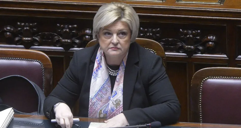 Ex Ilva, Calderone “Pronti ad adeguare l’assegno di ricollocazione Cigs”